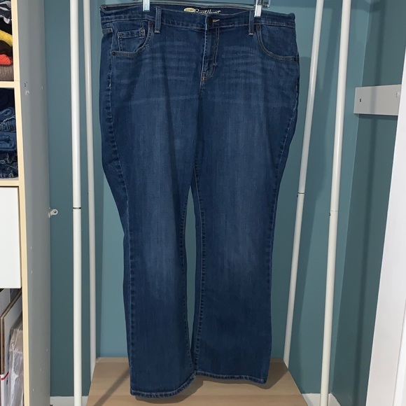 Old Navy Sweetheart Jeans - Picture 2 of 9